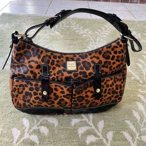 Downey & Bourke - Excellent condition medium Safari purse.